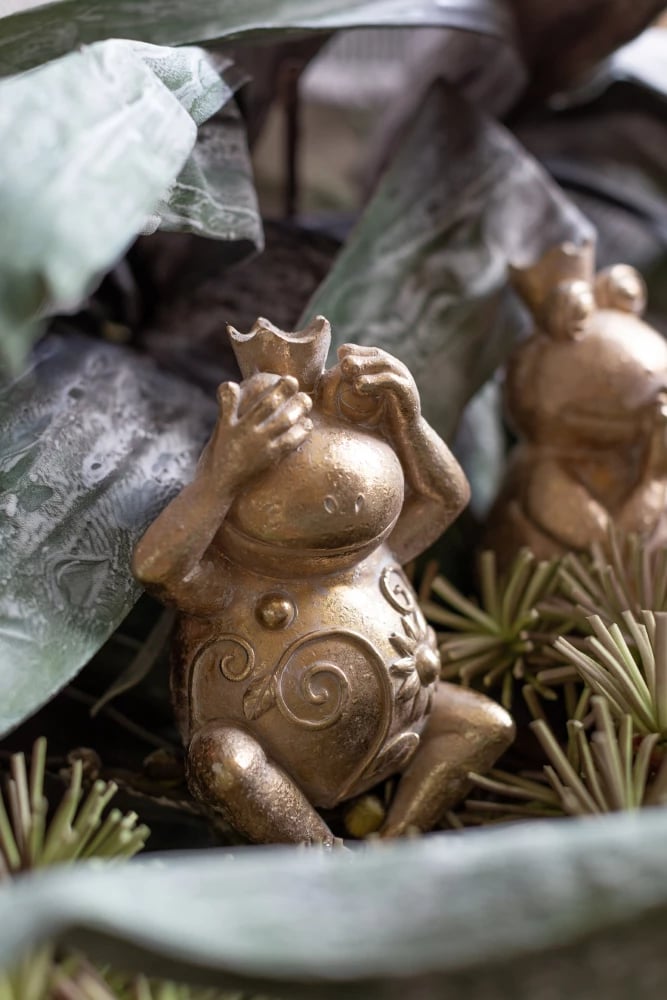 Dekor bretkose ari, polirezine, 12x10x23cm