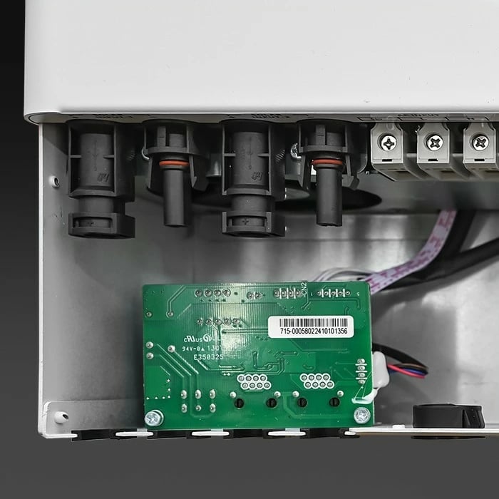 Inverter solar hibrid Qoltec 53862, 11000W, 160A, 48V, MPPT, BMS, Sinus, Wi-Fi, Gjelbër/Bardhë