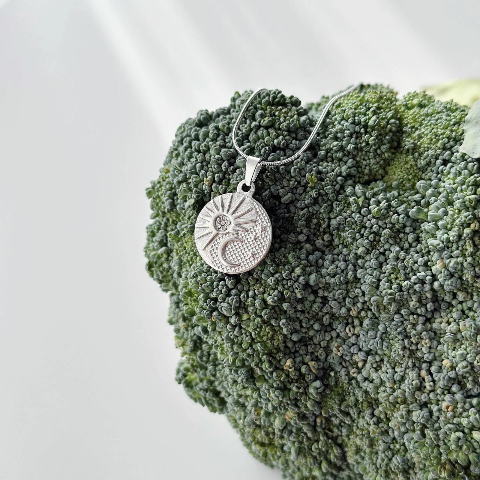 Varëse çeliku Jumeon, gjysmëhënë, ngjyrë gri