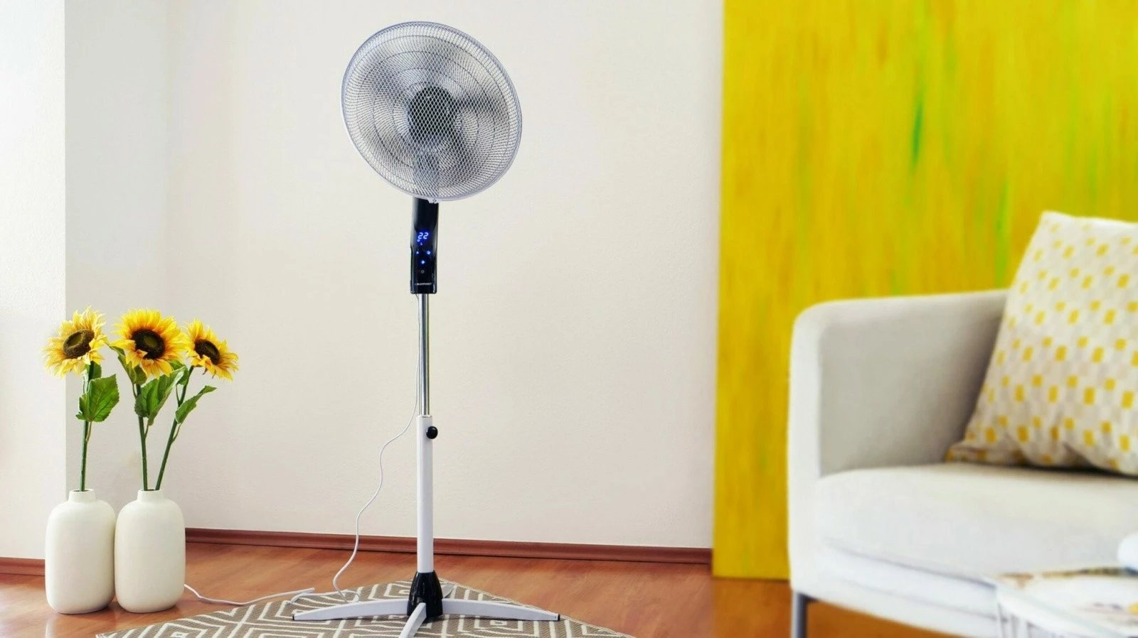 Ventilator qëndror Blaupunkt ASF701 me ekran, 40 cm, i bardhë/zi