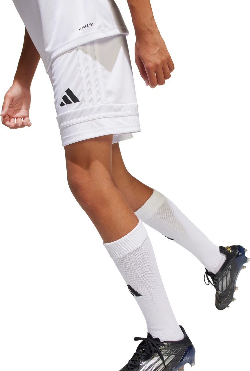 Shorce për fëmijë adidas, të bardha Shorce për fëmijë adidas, të bardha