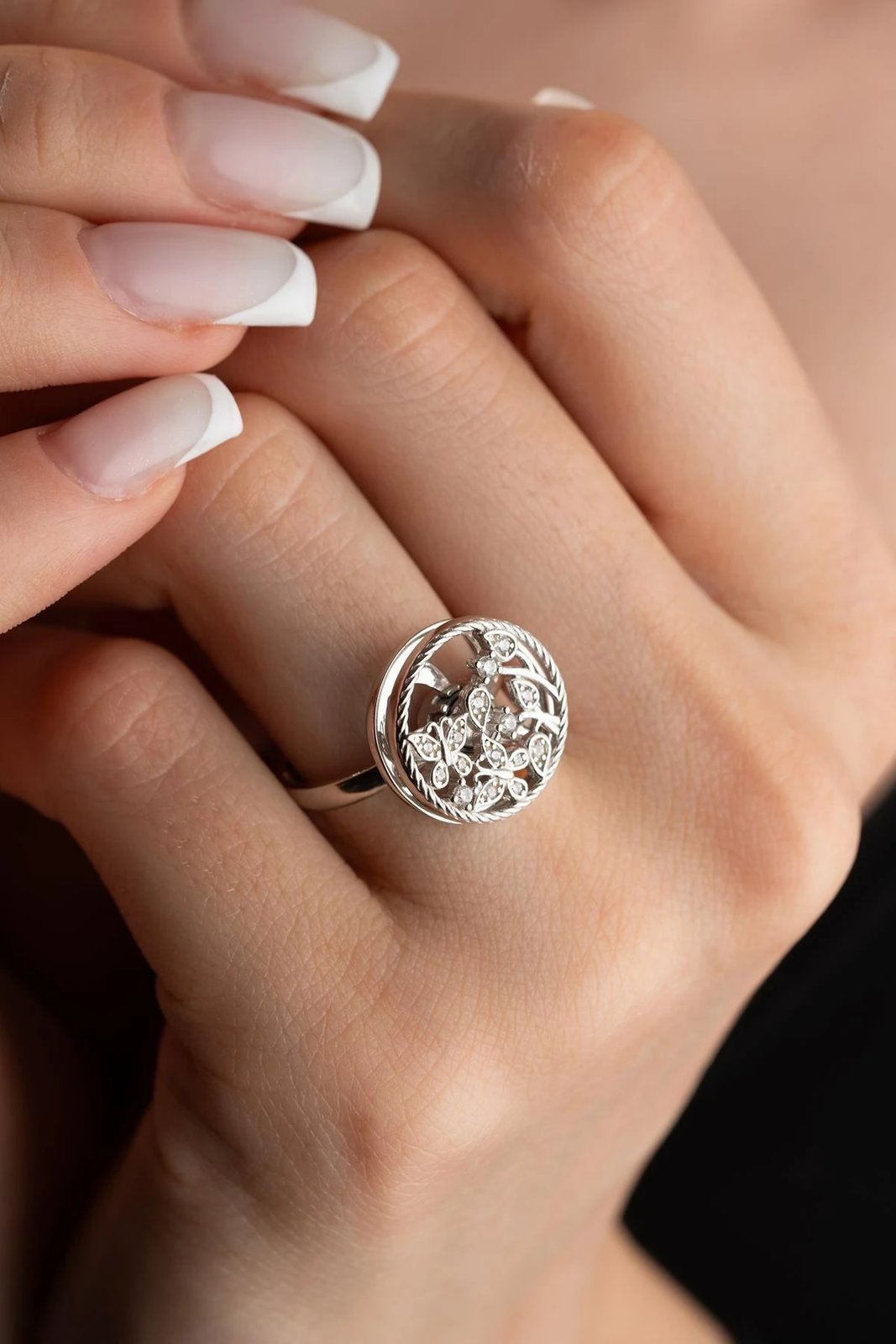 Unazë argjendi, Jumeon, NRZ999251