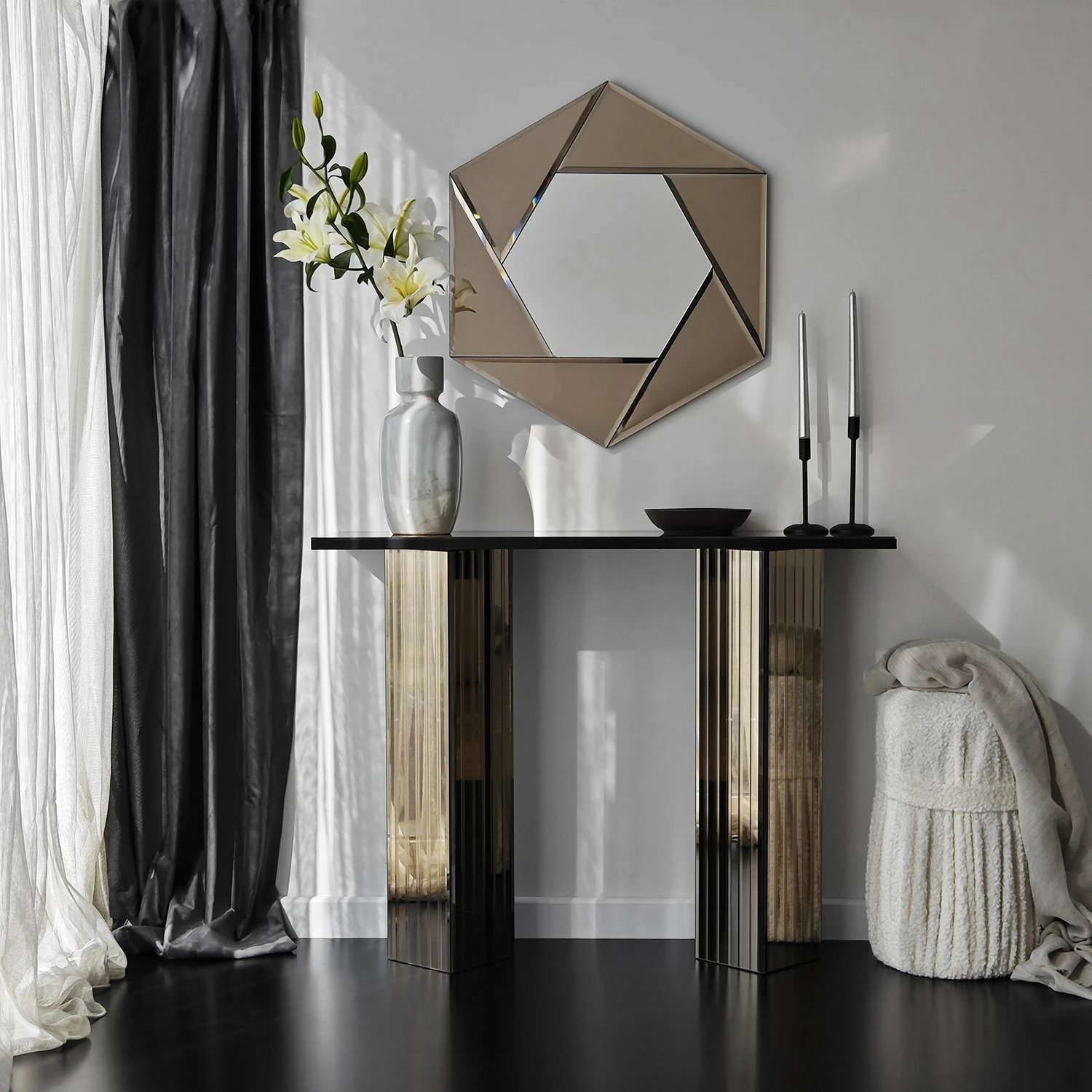 Komodë bronzi Hanah Home, 2 sirtarë