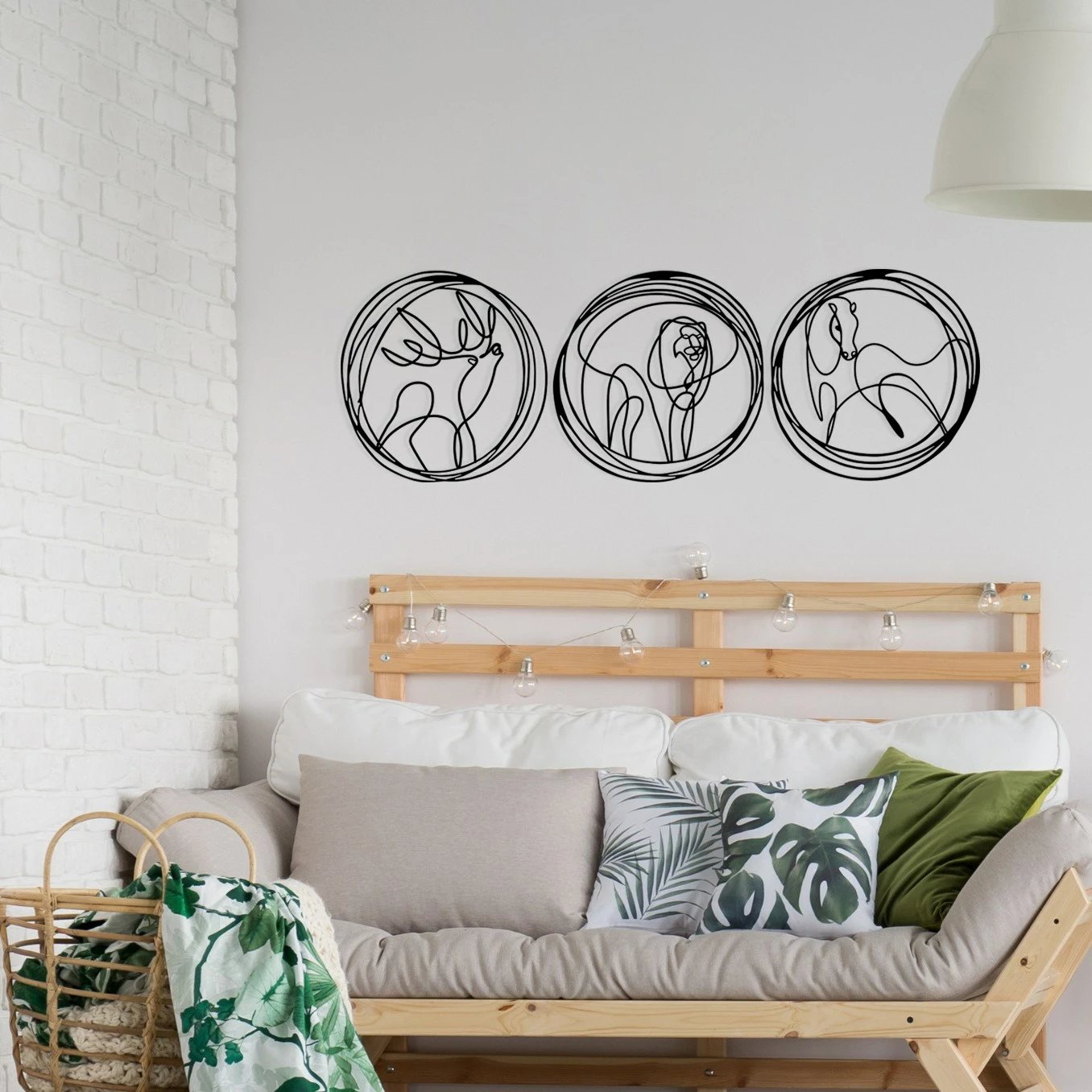 Aksesor dekorativ metalik për mur, dizajn dreri, luani, kali, ngjyrë e zezë, 152x50cm