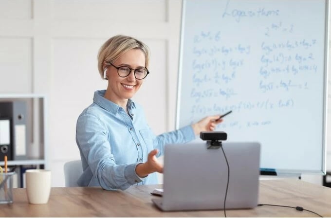 Kamera Kensington W2050, Full HD, 1080P, 30 fps, 2x, Mbulesë privatësie, 93°, E zezë/Gri