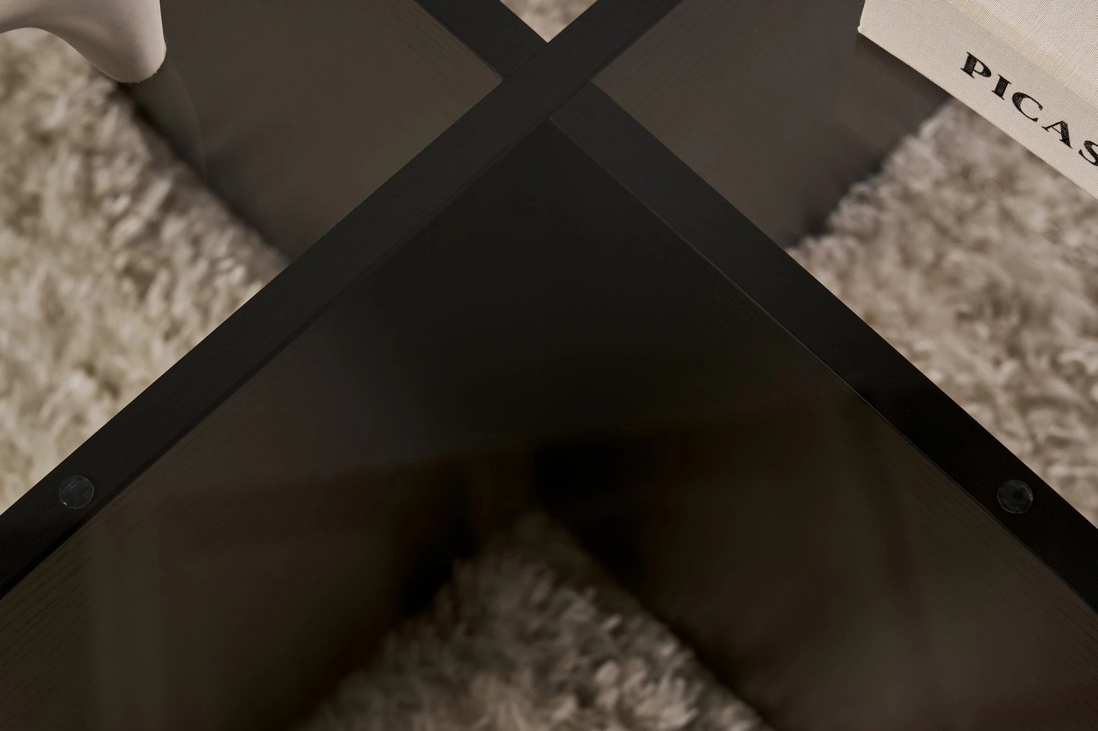 Tavolinë kafeje Nordure, Aeris, dru i zi, xham transparent