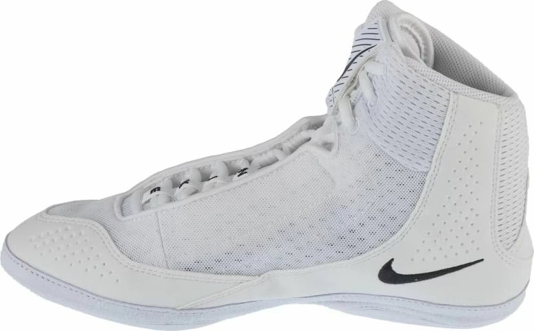 Atlete për meshkuj Nike, të bardha