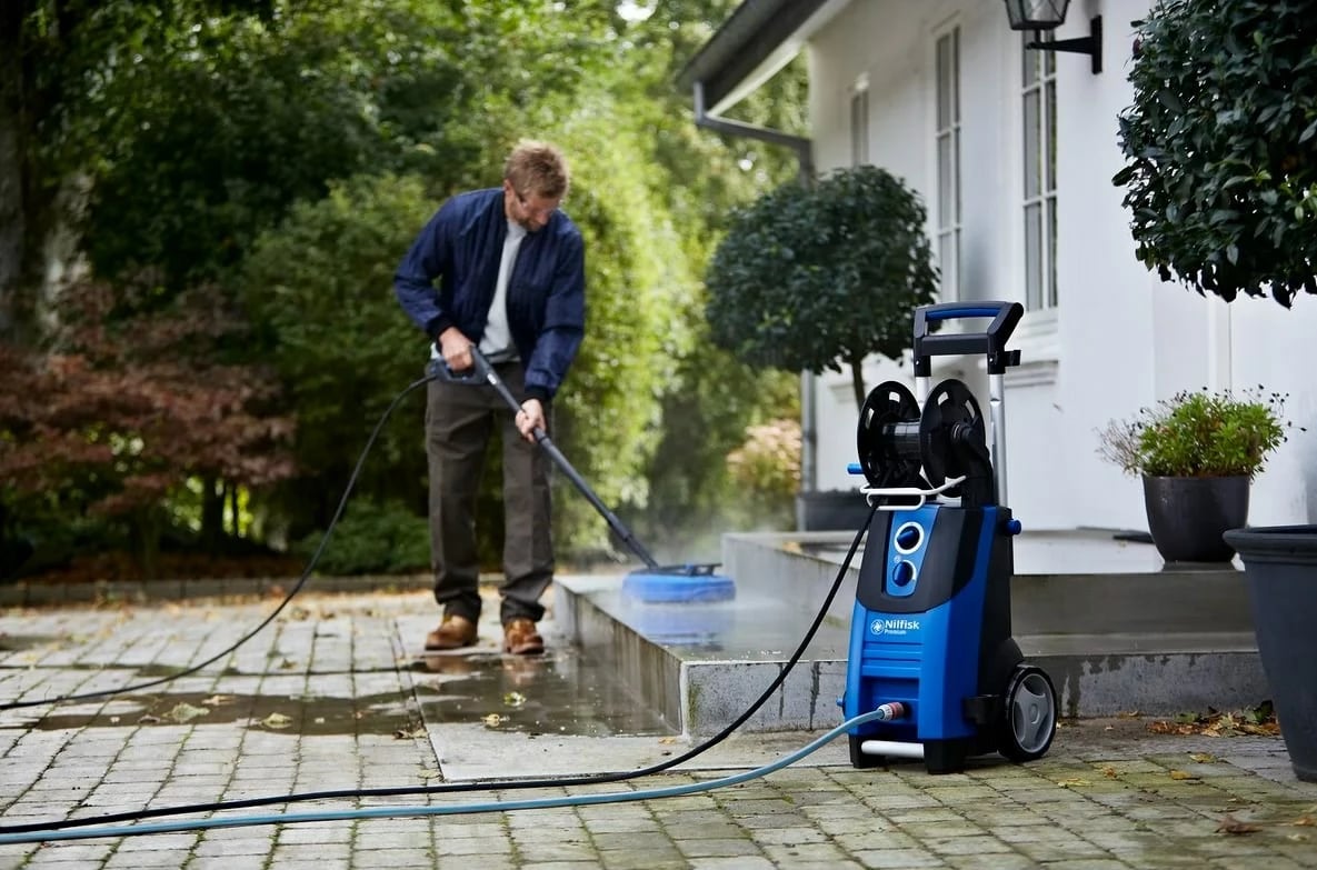 Pastrues me presion Nilfisk PREMIUM 200-15 EU, 650 l/h,