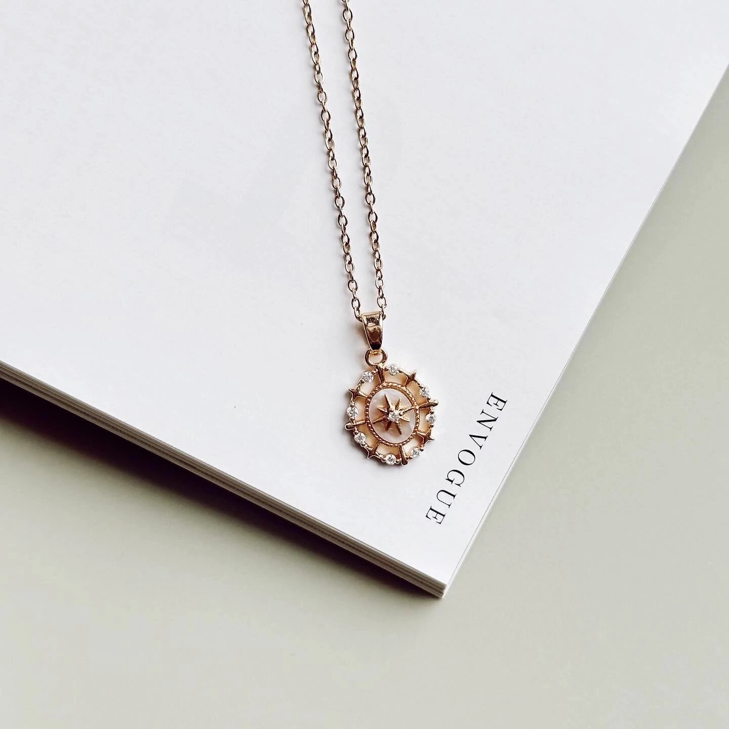 Qafore çeliku Jumeon, Madrid, ngjyrë ari