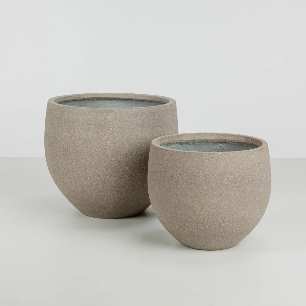 Set vazo betoni SCILLA, 2 copë, ngjyrë kafe e çelët, 40x40x34cm