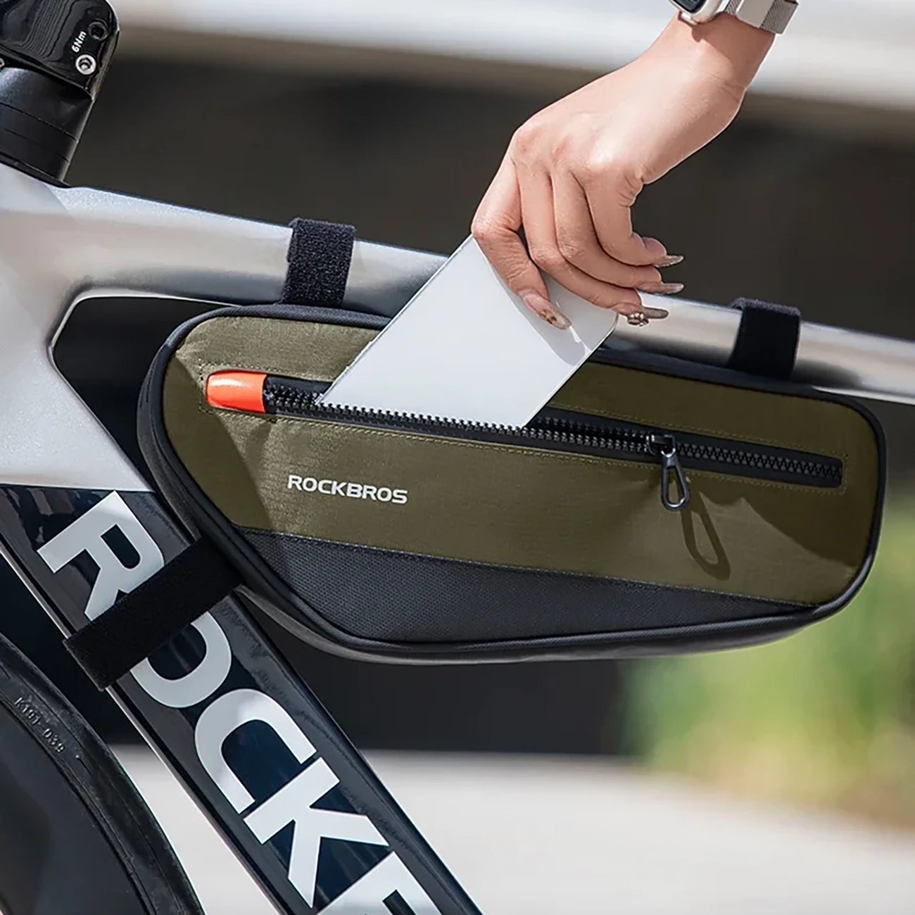 Çantë kornize për biçikletë Rockbros 30120079001, 1.7L, e gjelbër e zezë