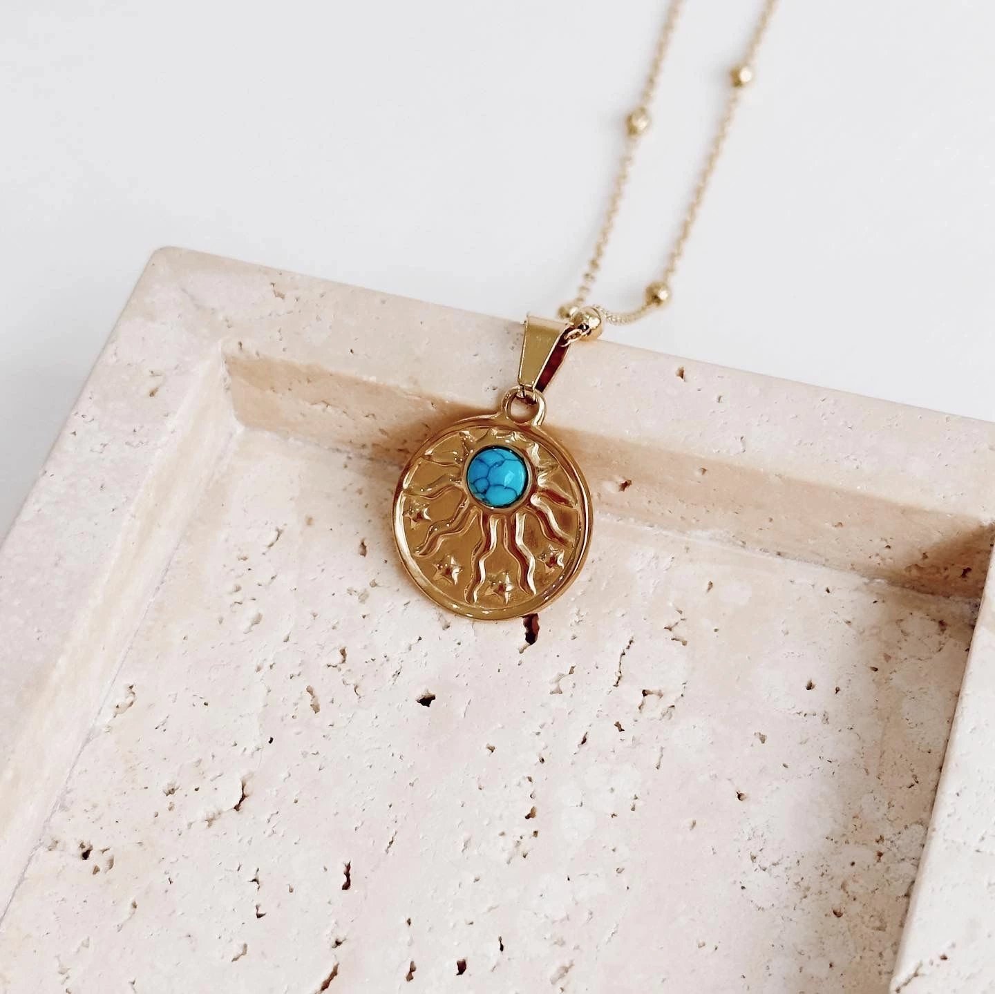 Varëse çeliku, ngjyrë ari e tyrkiz, Jumeon, Karl