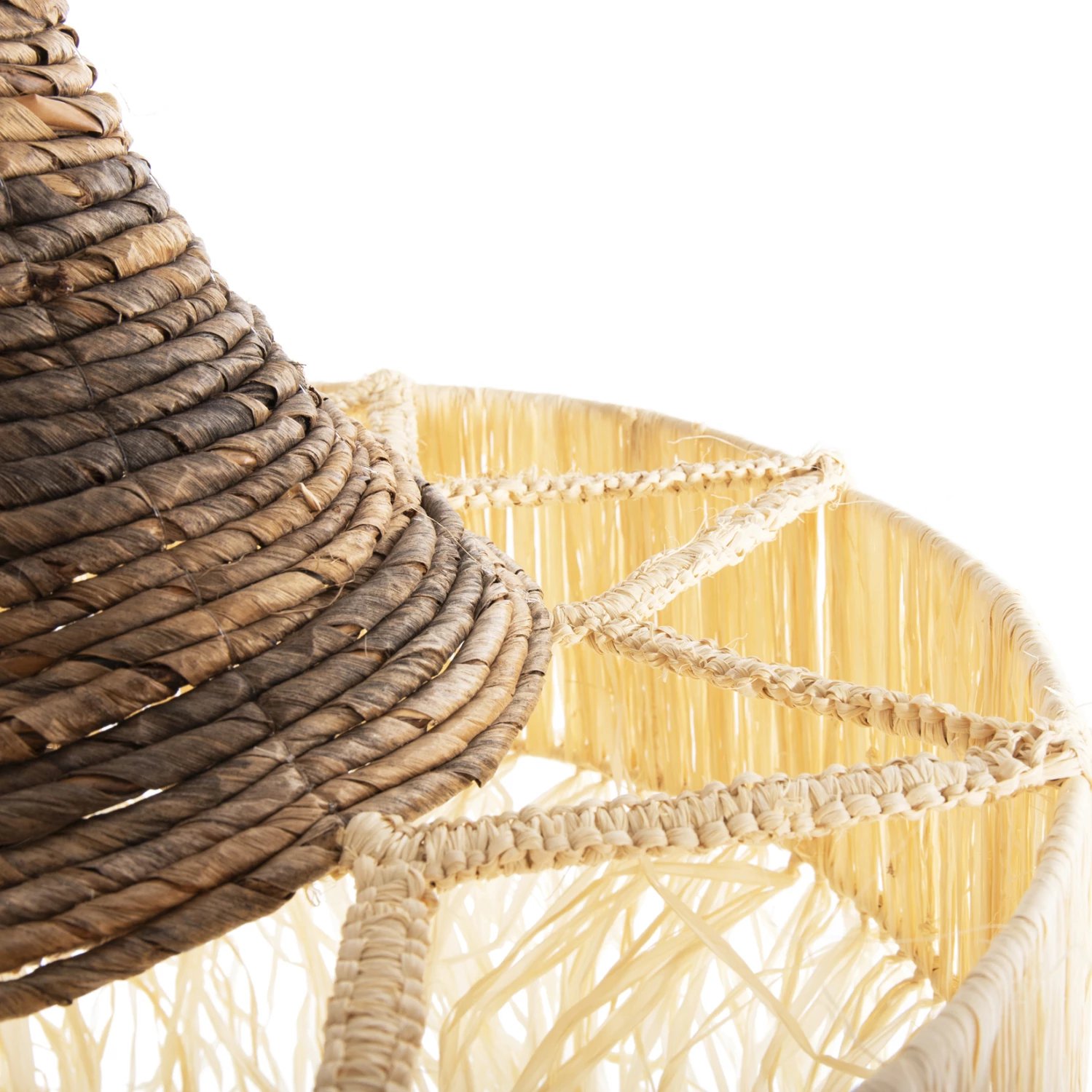 Llambë varëse tavani me thekë, fibra palme të thata, FH7854, Φ51x37H cm Llambë varëse tavani me thekë, fibra palme të thata, FH7854, Φ51x37H cm