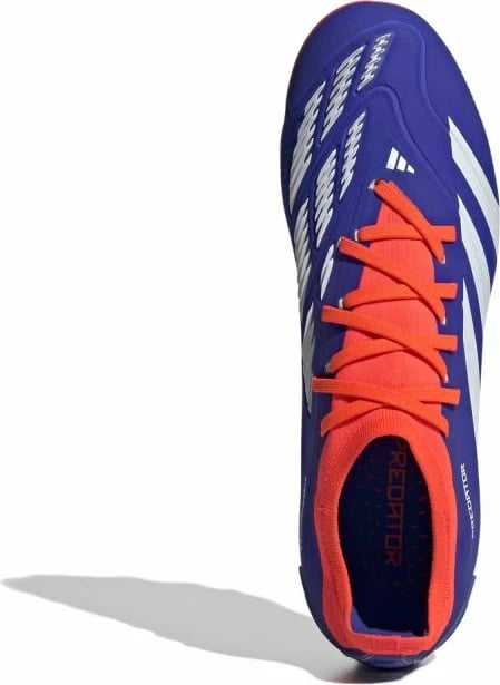 Atlete futbolli adidas për meshkuj, të kuqe dhe të kaltra Atlete futbolli adidas për meshkuj, të kuqe dhe të kaltra