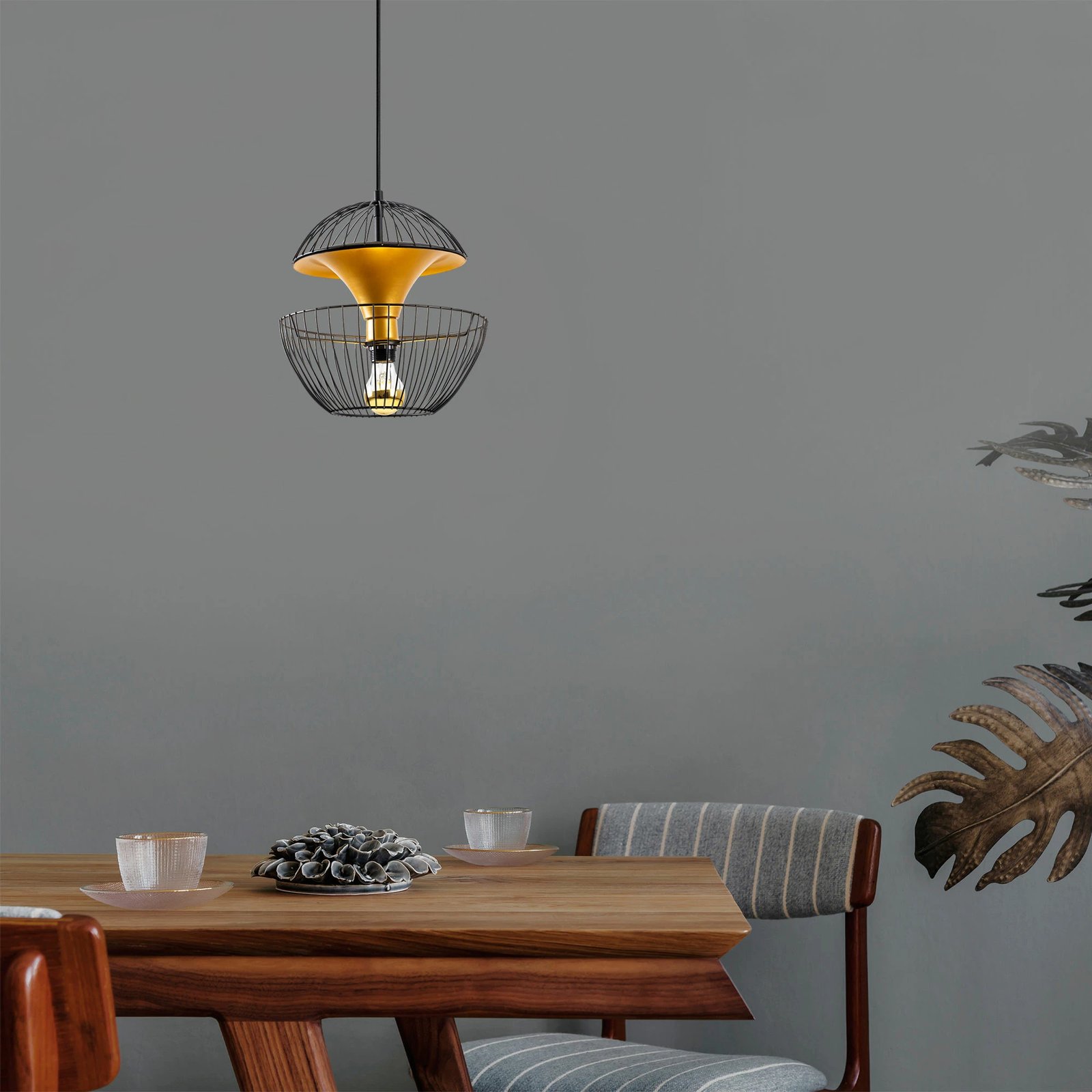 Llambë tavani Opviq, Telmander - 11440, e zezë dhe e artë Llambë tavani Opviq, Telmander - 11440, e zezë dhe e artë