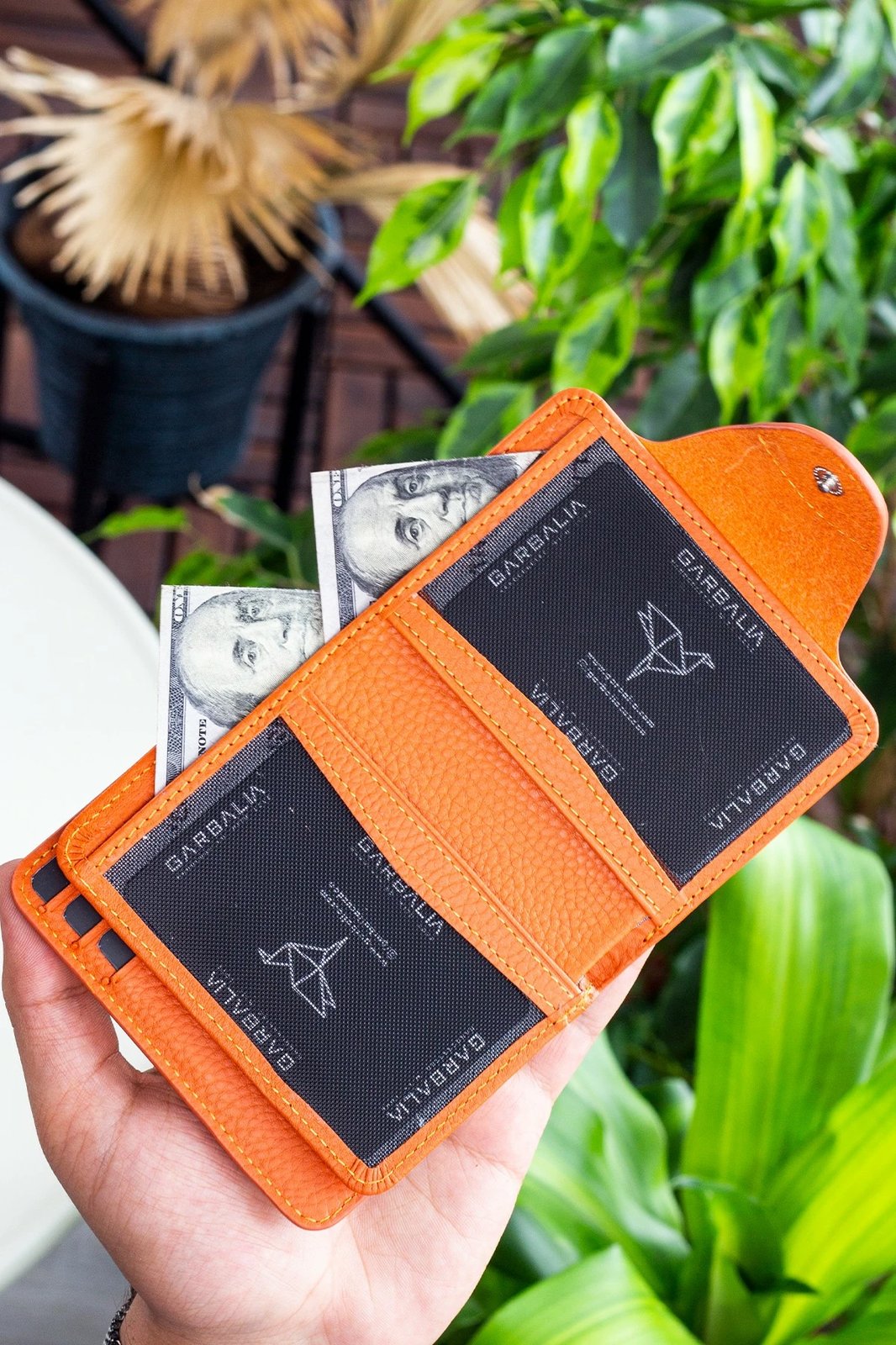 Mbajtës kartelash, lëkurë origjinale, ngjyrë portokalli, Zoozie Bags Luzern