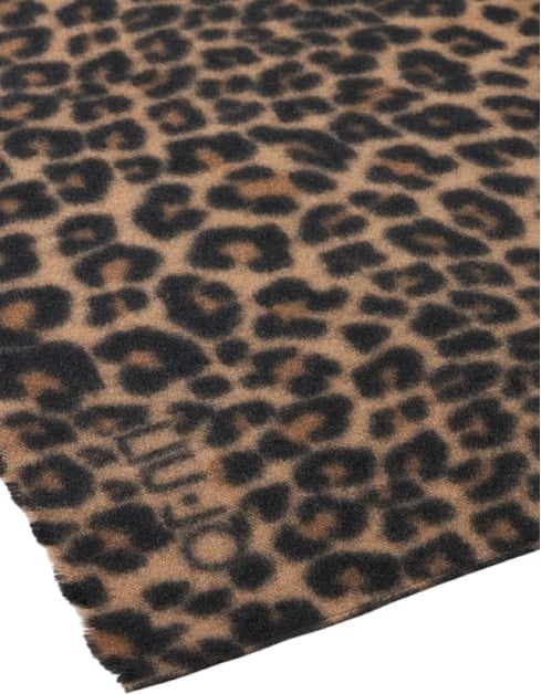 shall Liu Jo femra e zezë