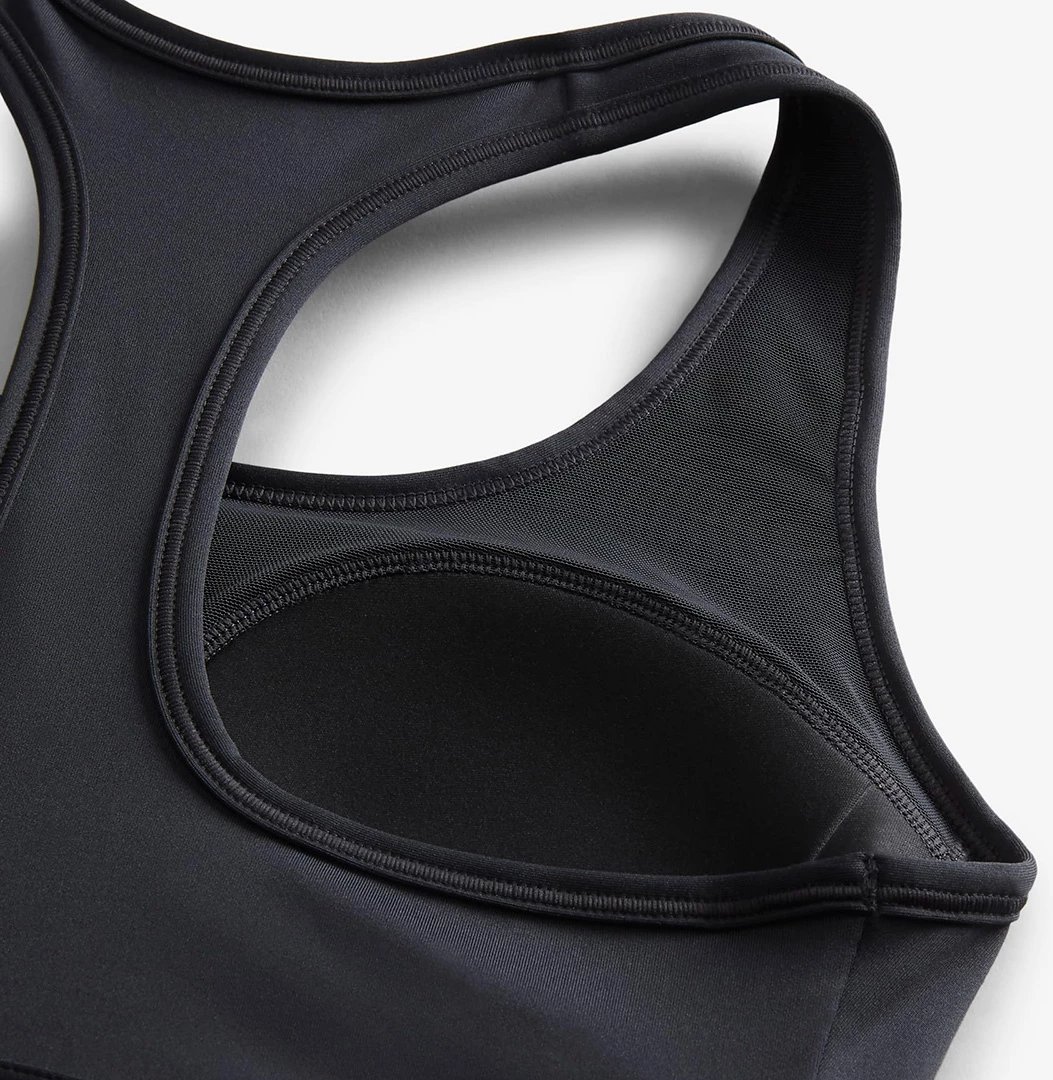 Bra sportive Nike për femra, e zezë