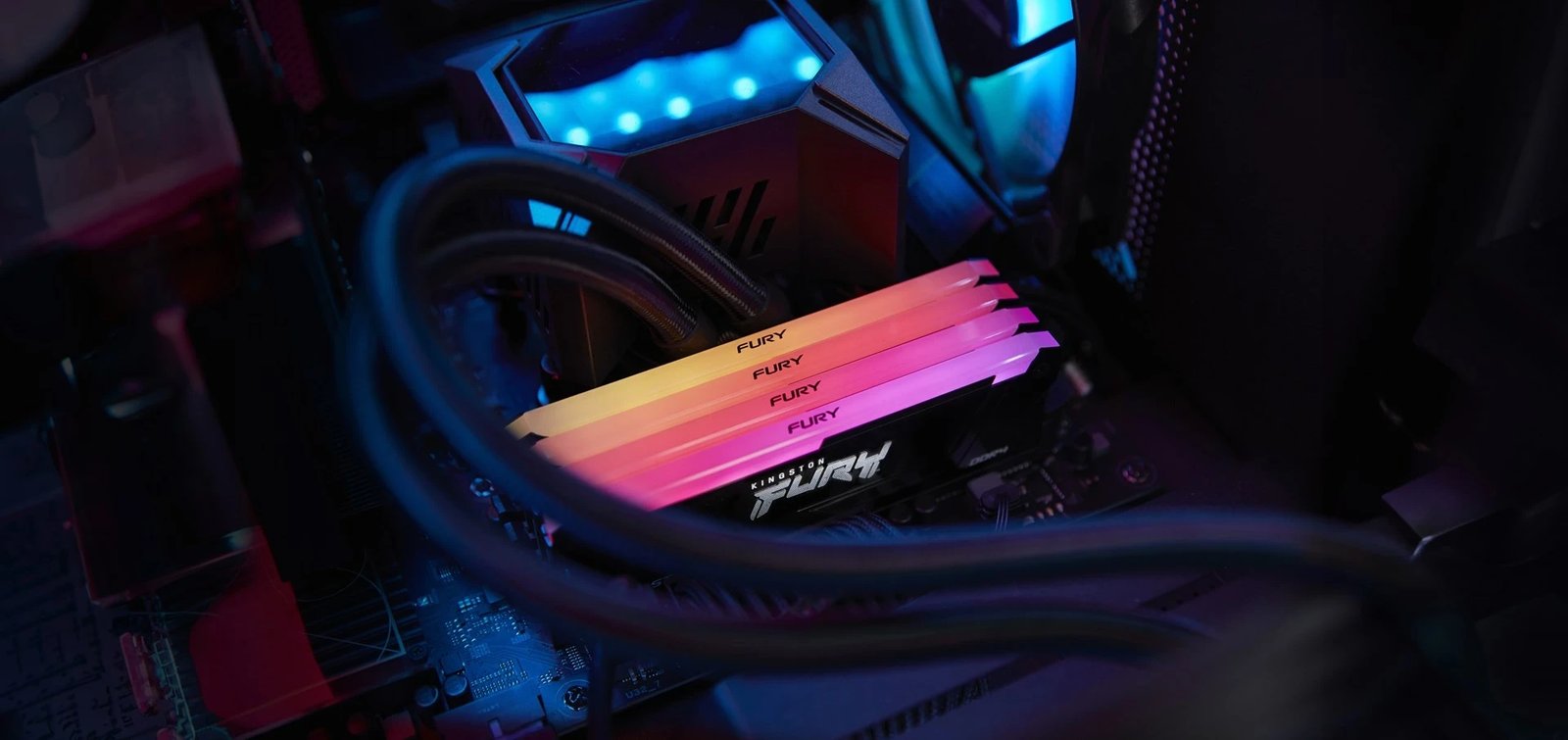 RAM Memorje Kingston FURY 16GB 3600MT/s DDR4 CL17 Beast RGB