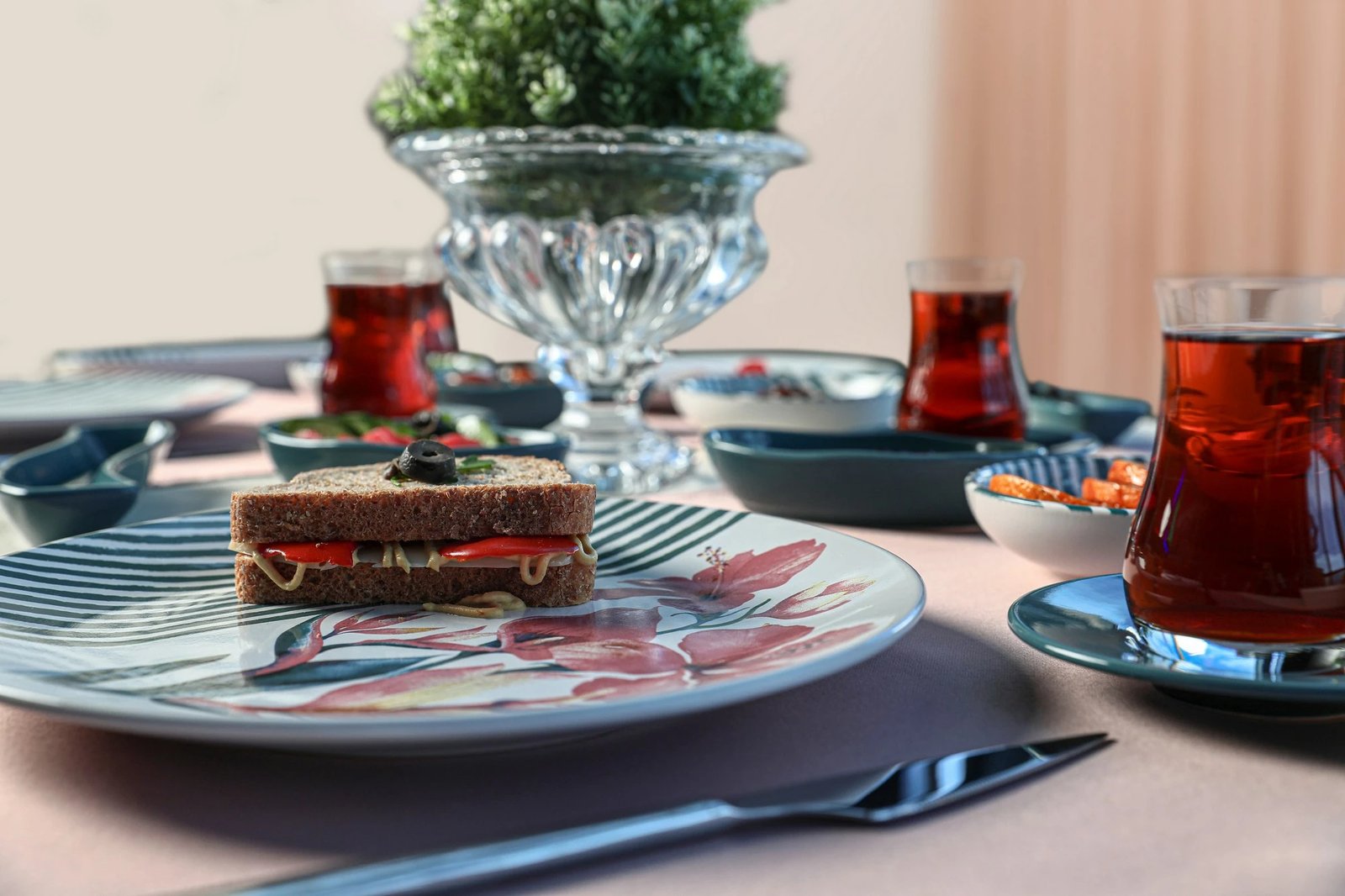 Set mëngjesi 28 pjesësh, Hermia Concept, X0001331000000000000000000