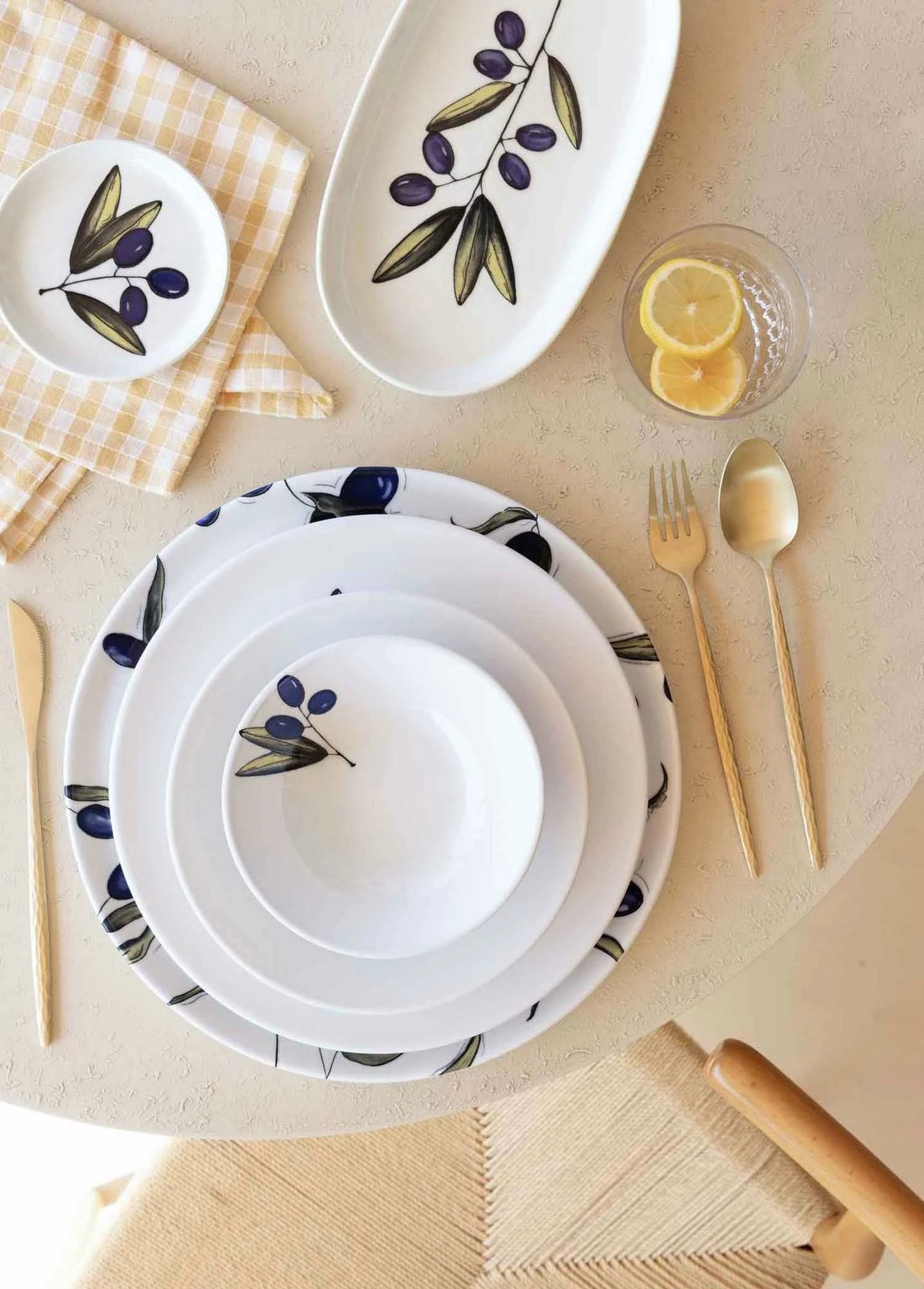 Pjatë shërbimi Hermia Concept, OVS0006, shumëngjyrëshe, 30cm