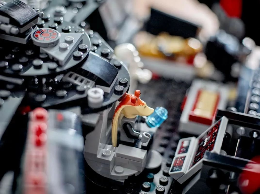 Set ndërtimi LEGO Star Wars Dark Millennium Falcon 75389, 1579 pjesë, për fëmijë 10+ Set ndërtimi LEGO Star Wars Dark Millennium Falcon 75389, 1579 pjesë, për fëmijë 10+