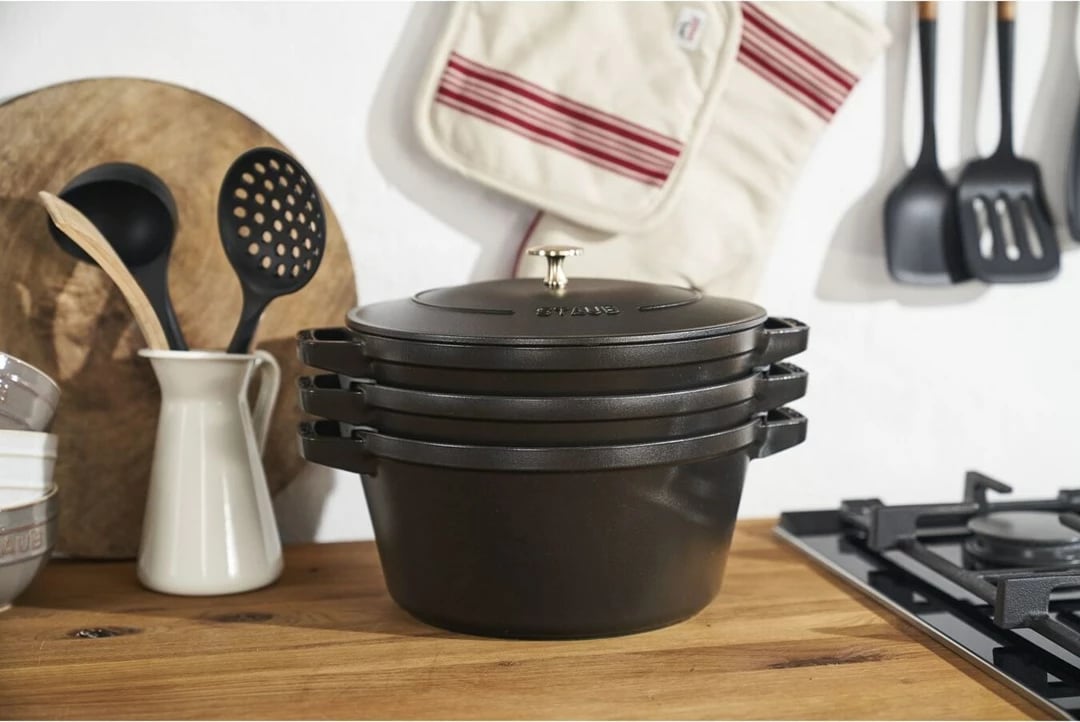 Staub La Cocotte 4.2 L Round Cast iron Casserole baking dish