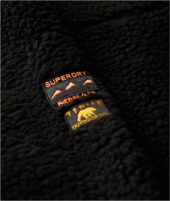 Jakne Superdry femra, e zezë