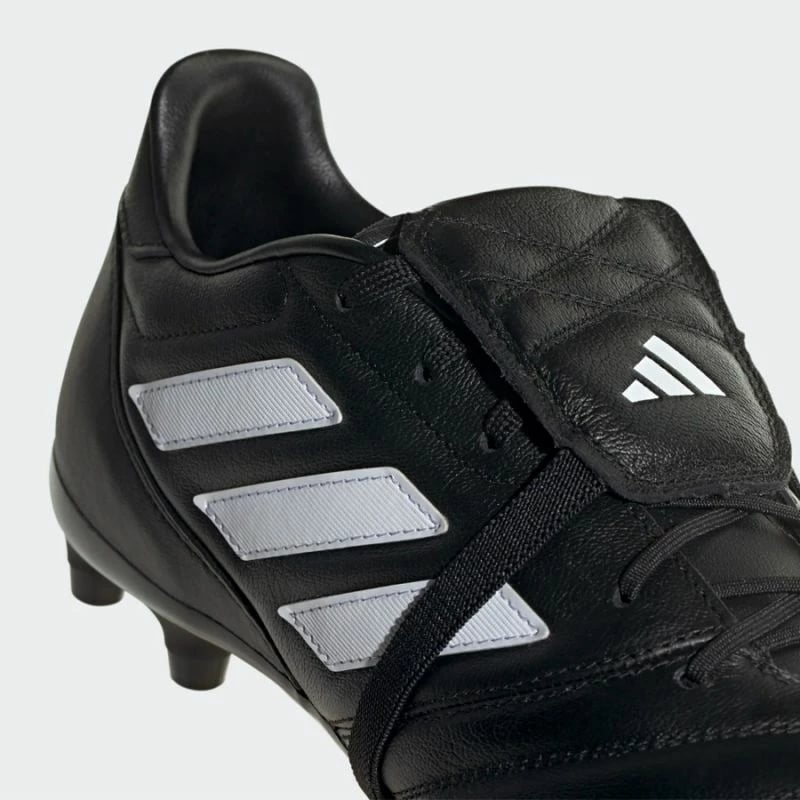 Atletefutbolli adidas Copa për meshkuj, të zeza