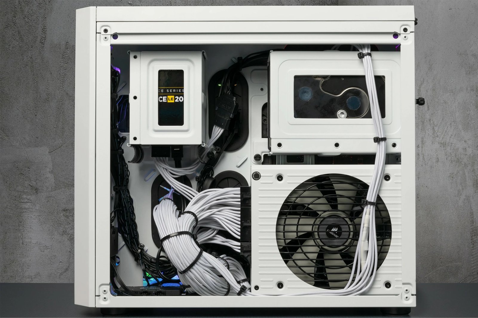 Kasë Corsair Crystal 280X, micro ATX, xham i temperuar, e bardhë Kasë Corsair Crystal 280X, micro ATX, xham i temperuar, e bardhë