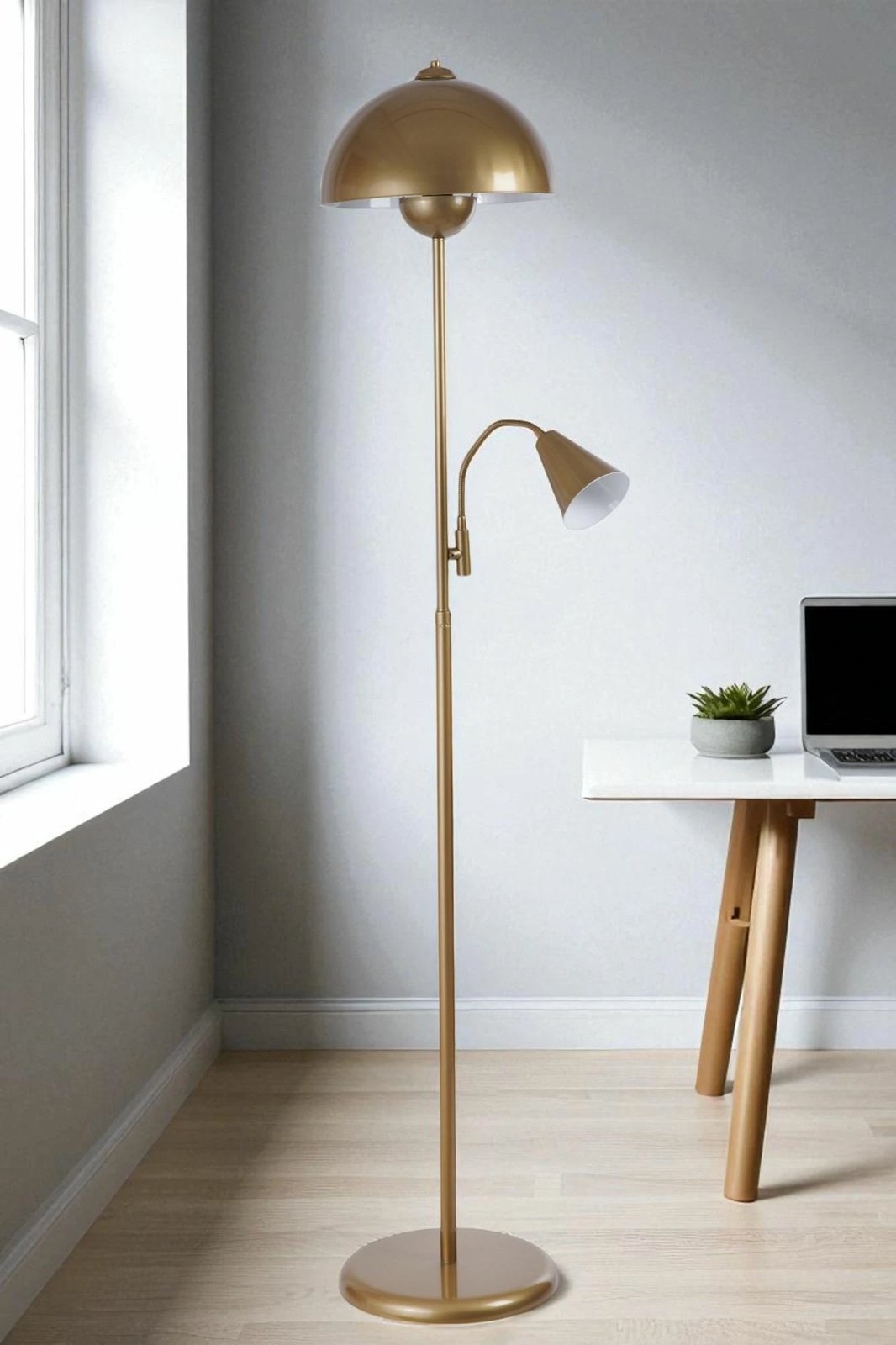 Llambë dyshemeje Opviq, ngjyrë ari, 8941-2 Llambë dyshemeje Opviq, ngjyrë ari, 8941-2