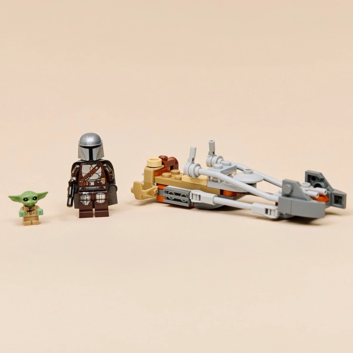 Set LEGO Star Wars 75436 Mandalorian Speeder me Grogu, 58 pjesë, moshat 6+, set i vogël