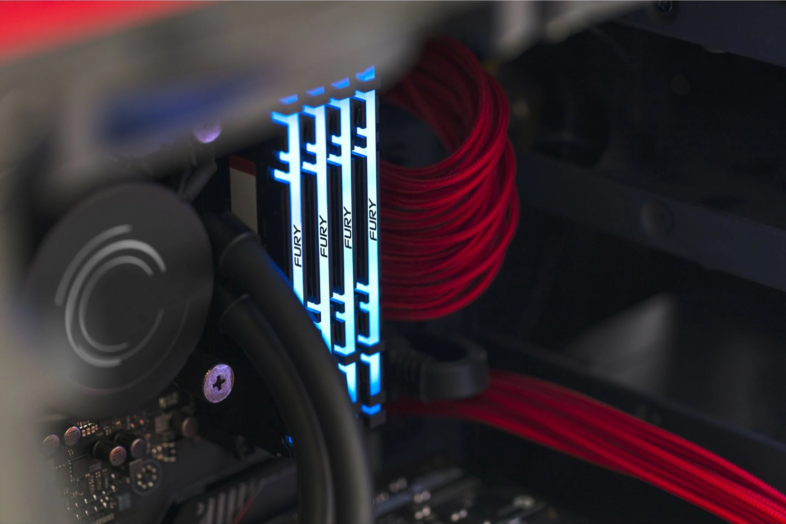 RAM Memorje Kingston FURY Renegade RGB 64GB (4x16GB) 3600MT/s DDR4 RAM Memorje Kingston FURY Renegade RGB 64GB (4x16GB) 3600MT/s DDR4