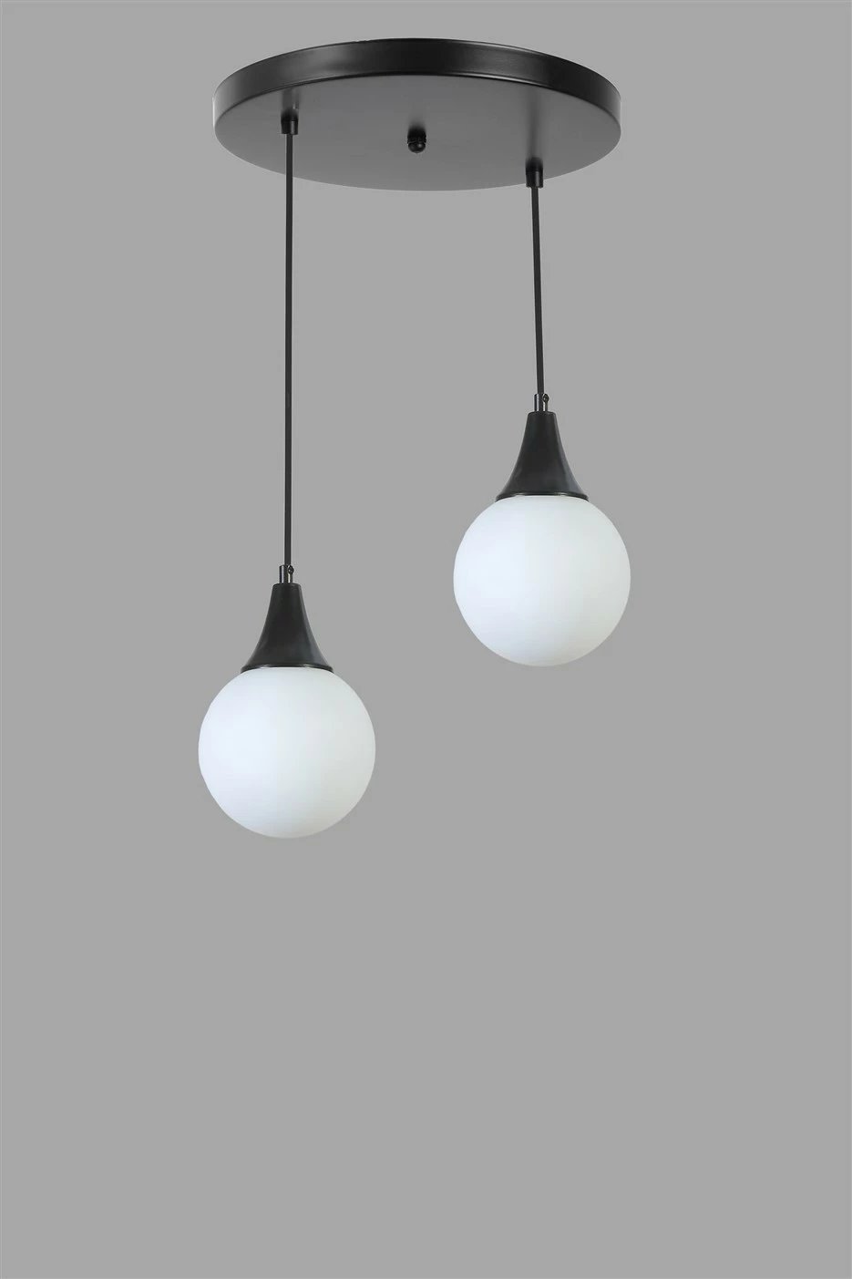 Llambë tavani Opviq Afra 2, metal i zi, kapak qelqi i bardhë, 25x70cm