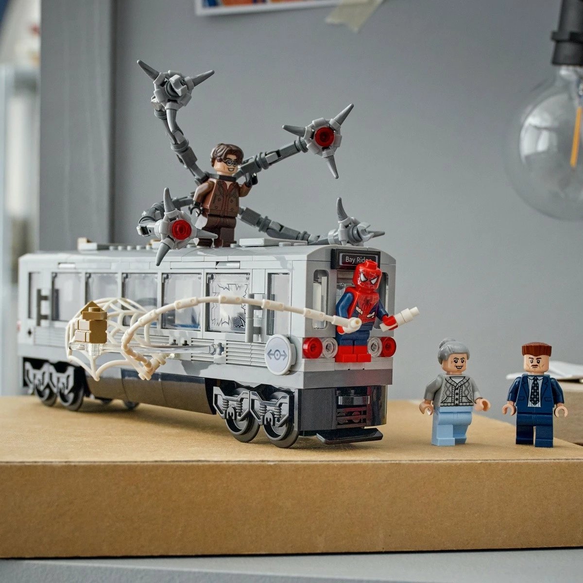 Set LEGO Marvel Spider-Man vs Doc Ock 76321, 393 pjesë