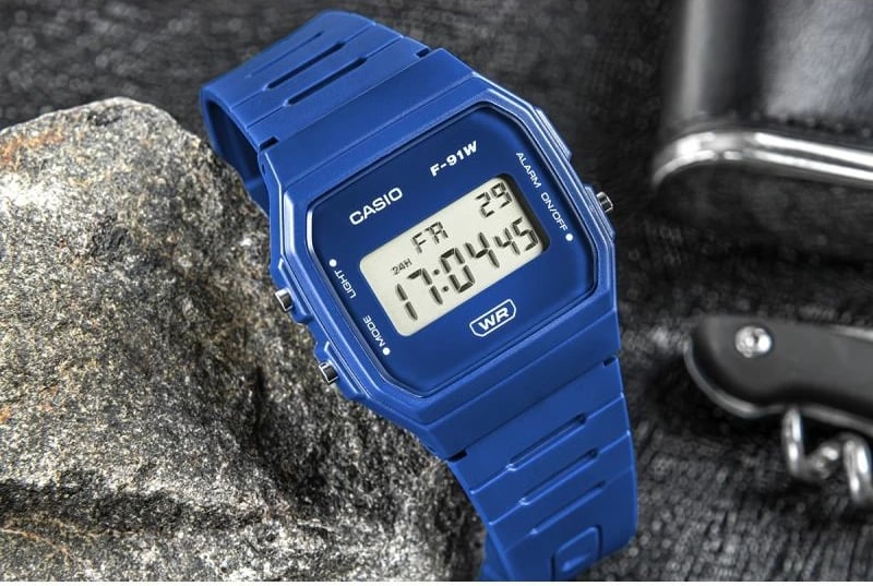 Orë dore unisex Casio, blu