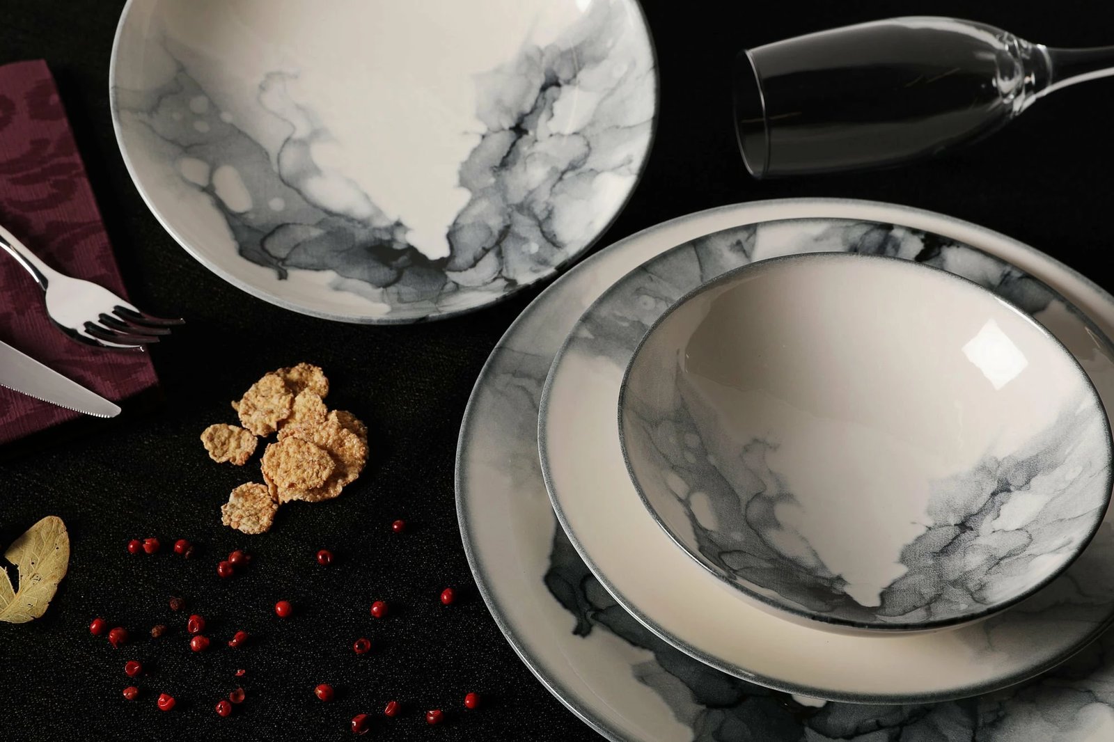 Set darke 24 pjese, Hermia Concept, GBSATN24Y4R1360