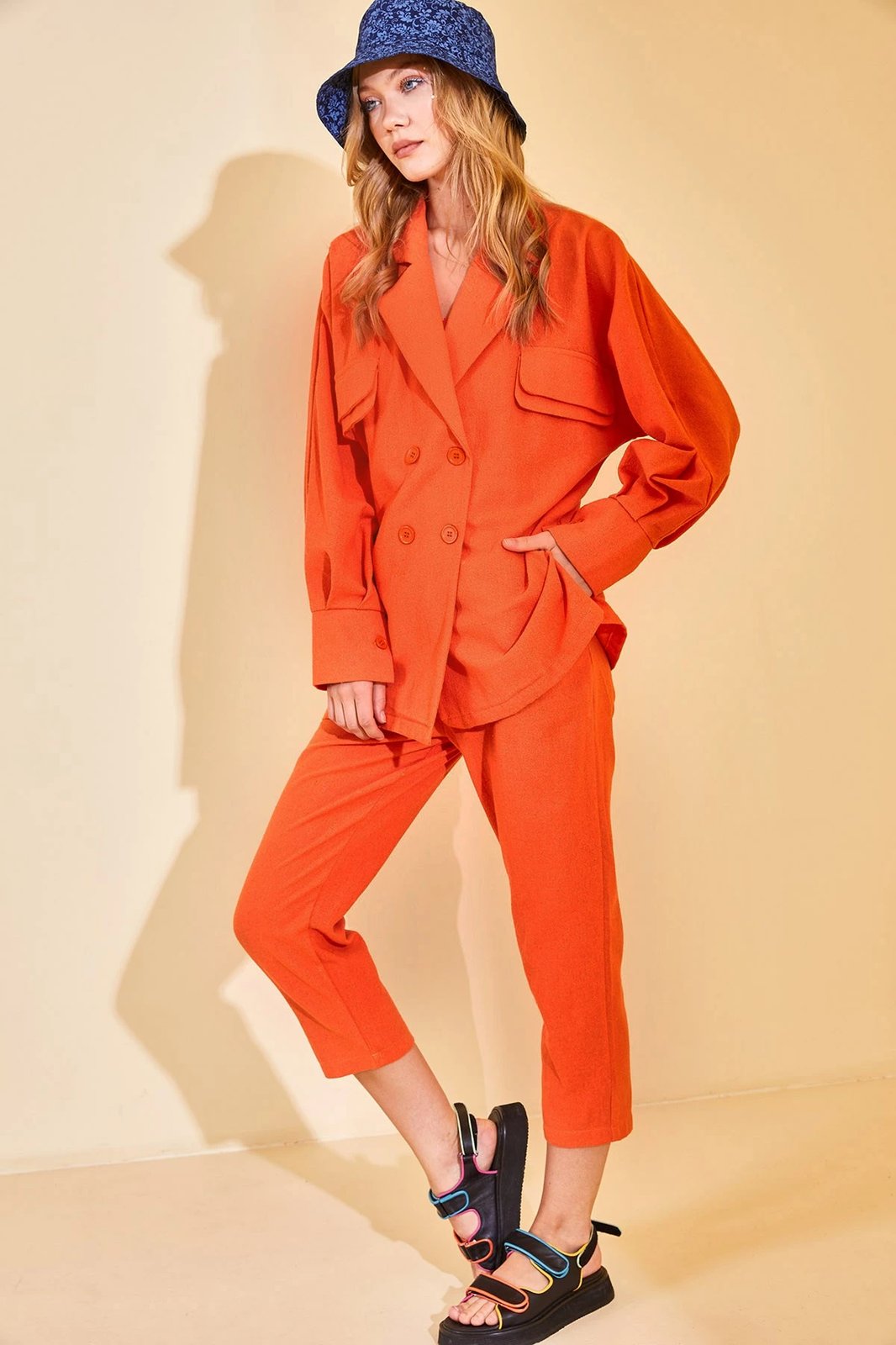 Kostum pantallonash Jumeon, portokalli, 12872