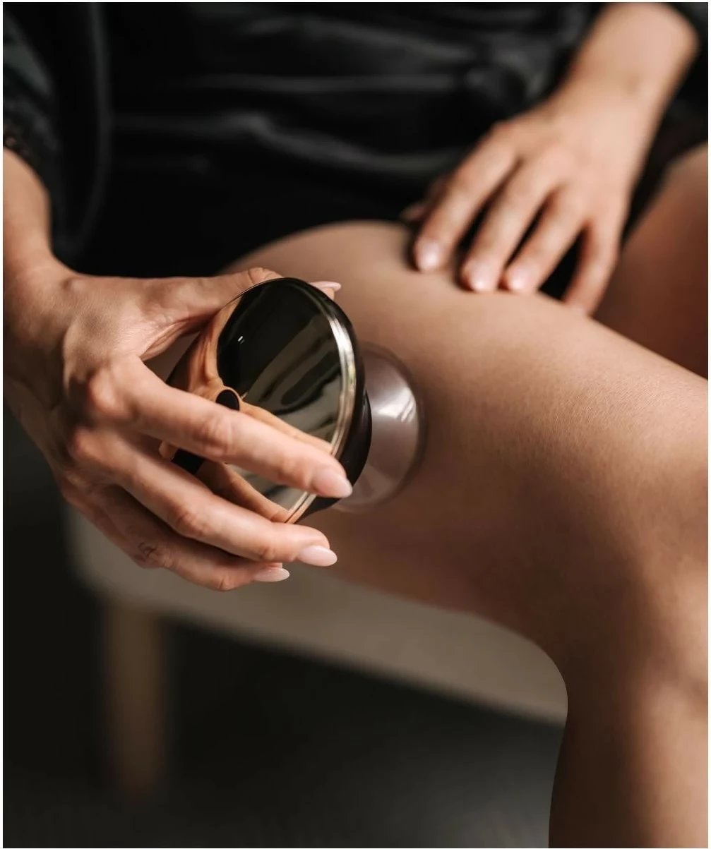 Masazhator trupit dhe fytyrës Beautifly Therm Body Revive, 10 nivele intensiteti, 3 nivele temperature, ngjyrë e artë