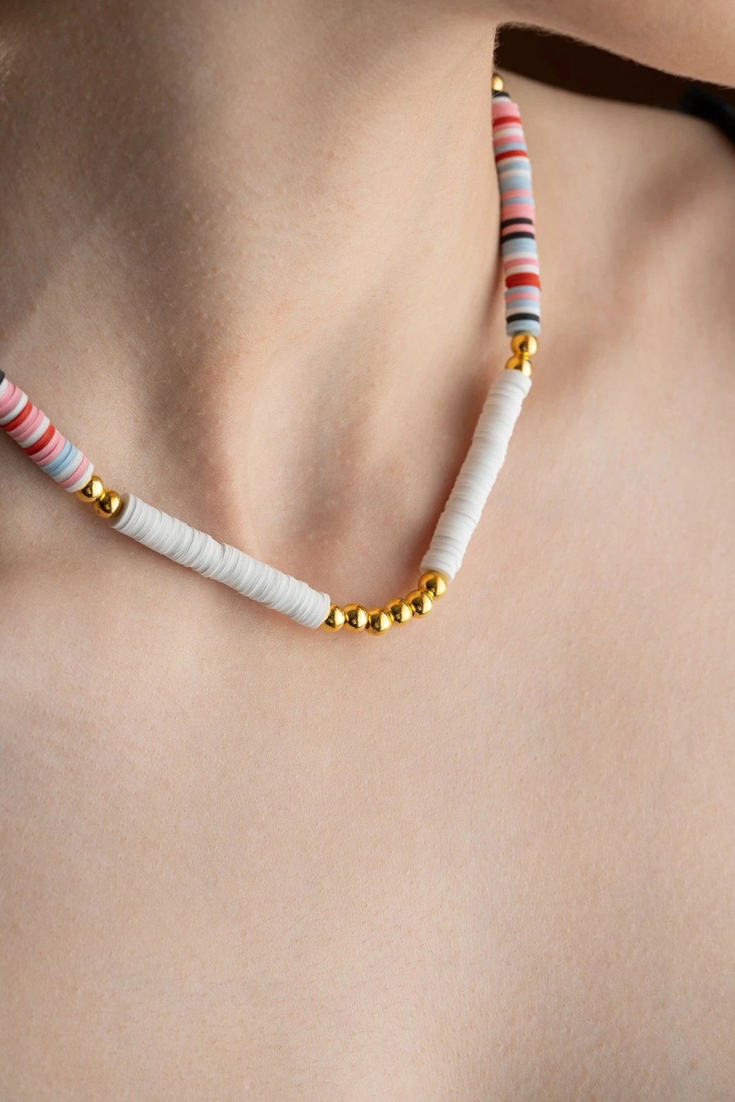 Varëse qafe Jumeon, KL-0874, shumëngjyrëshe