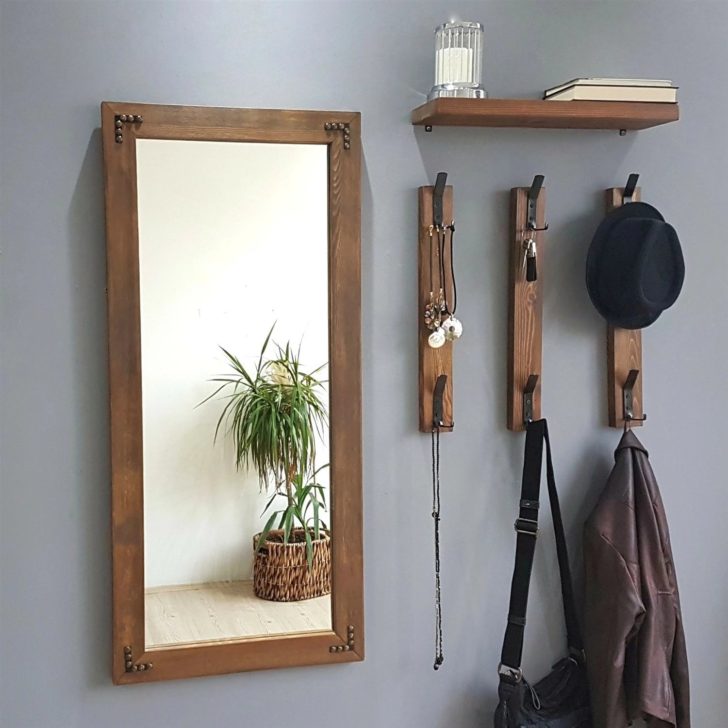 Stendë për korridor, ngjyrë arre, Hanah Home, V109