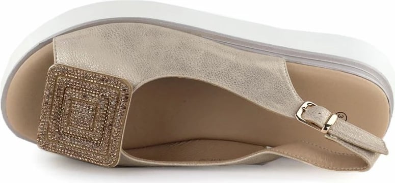 Sandale për femra Potocki SZ12590, të arta