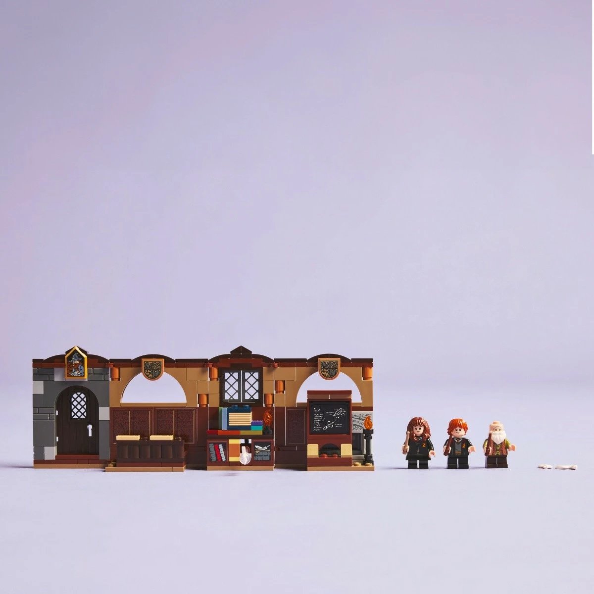 Set LEGO Harry Potter 76442 Hogwarts Castle: Spells and Charms Class, 204 pjesë