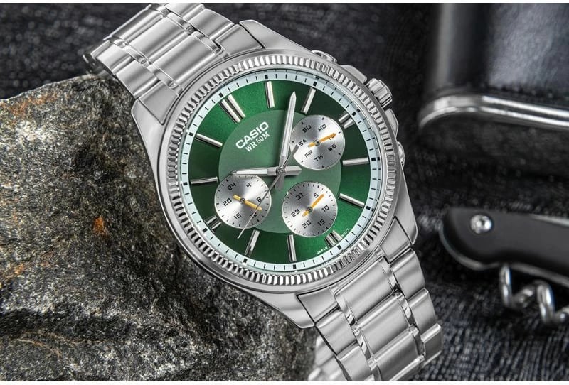 Orë dore për meshkuj CASIO, e gjelbër