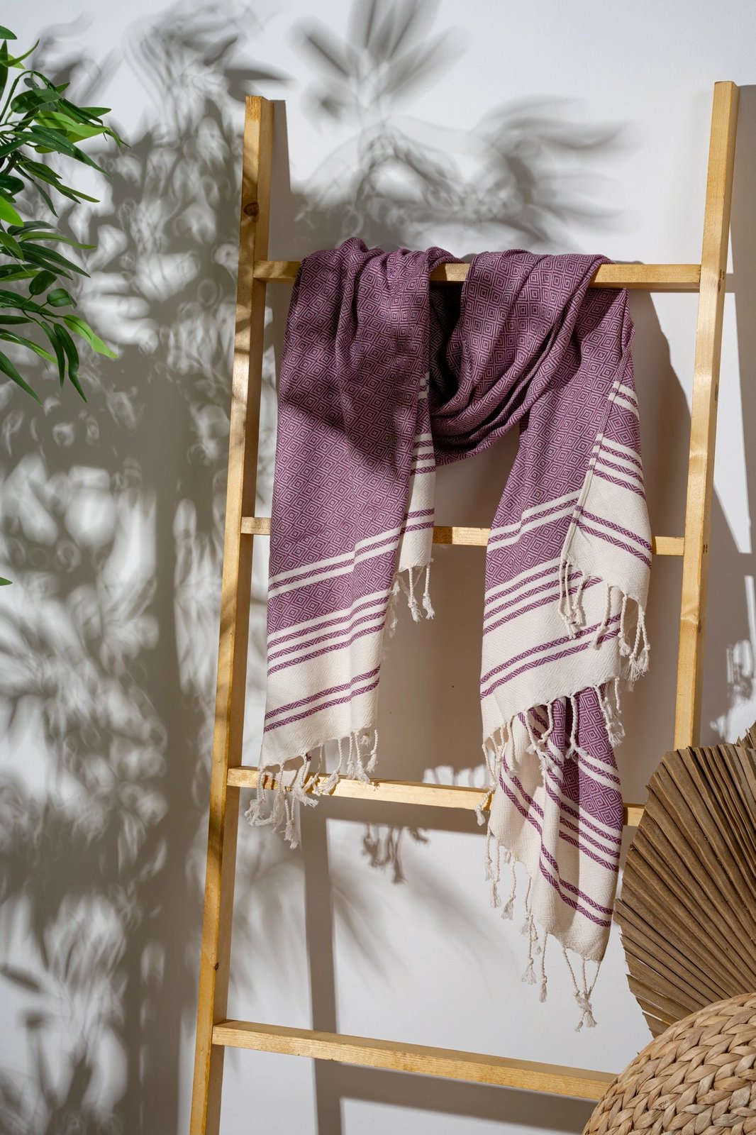 Peshqir plazhi Fouta, ngjyrë Redbud, Mijölnir, New Diamond, 90x170cm