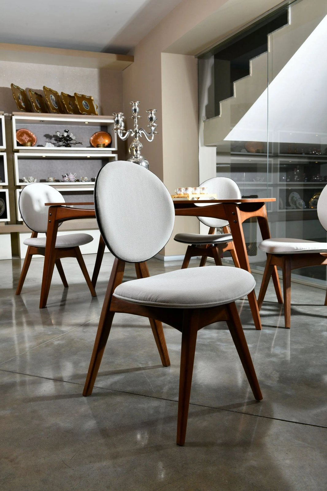 Set karrigesh (2 copë) Hanah Home Touch v2, ngjyrë krem dhe arre