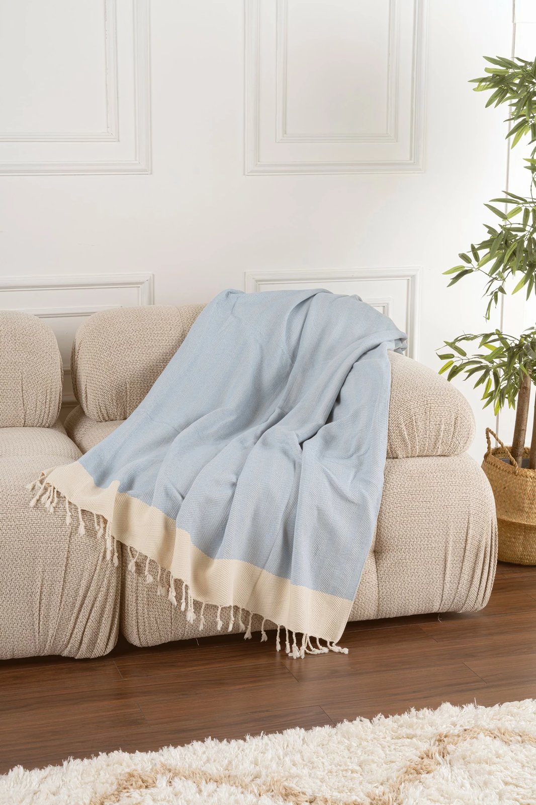 Mbulesë divani L'essentiel, ngjyrë kaltër e çelët, Baliksirti