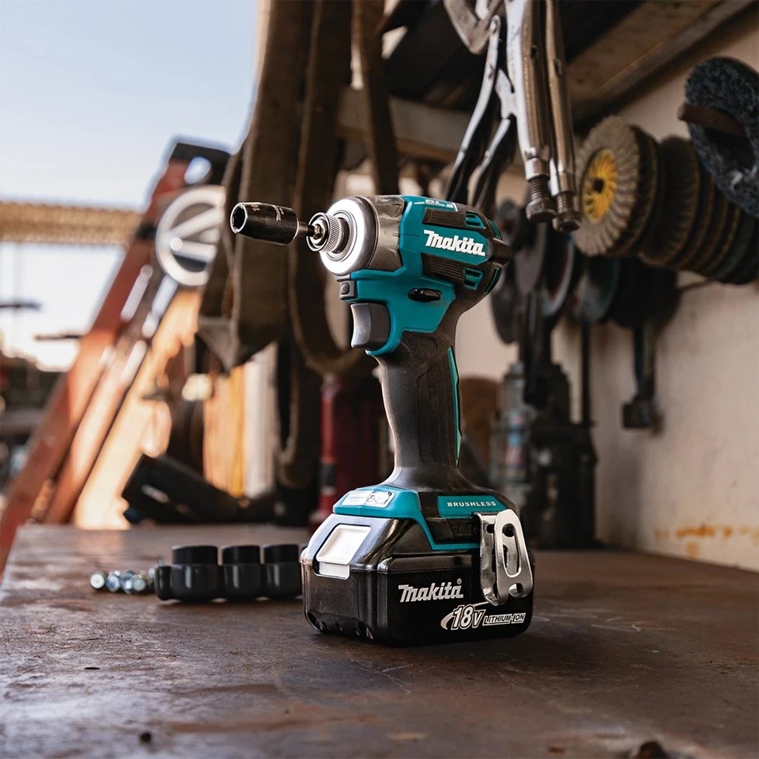 Makinë goditëse Makita DTD173Z, 18V, 3600 RPM, Li-Ion, Zezë/Kaltër