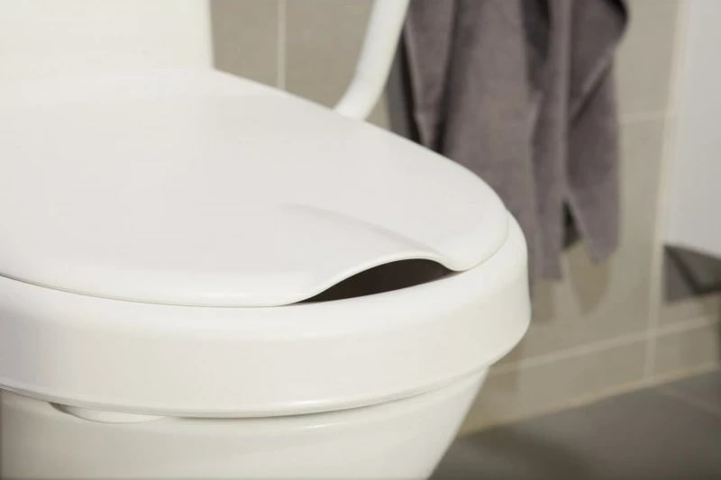Kapak ngritës për ulëse tualeti medpunkt Etac HI-Loo 10 cm, i bardhë