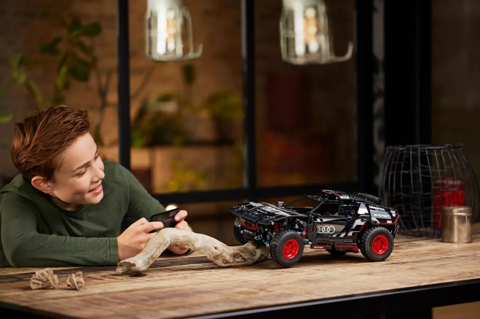 Set LEGO Technic Audi RS Q E-Tron Set LEGO Technic Audi RS Q E-Tron